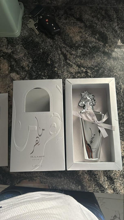 Maahir legacy lattafa perfume + Envio Gratis